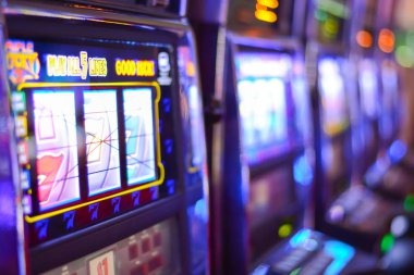 Starburst slot game interface on kebaya slot platform with reels and betting controls